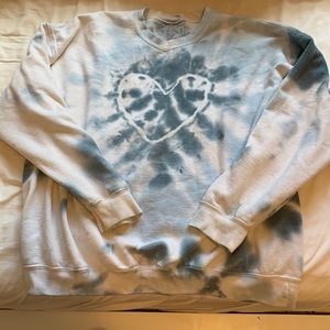 UO renewal remade heart die dye crewneck
